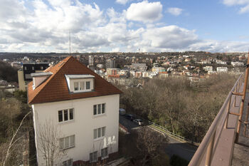 Pronájem bytu 2+1 v osobním vlastnictví 52 m², Praha 5 - Smíchov