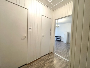 Pronájem bytu 1+1 v osobním vlastnictví 38 m², Praha 9 - Černý Most
