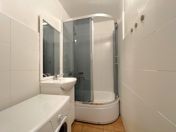 Pronájem bytu 1+1 v osobním vlastnictví 38 m², Praha 9 - Černý Most