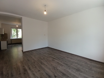 obývací část - Pronájem bytu 2+kk v osobním vlastnictví 61 m², Teplice