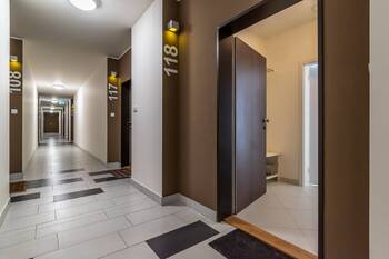 Pronájem bytu 1+kk v družstevním vlastnictví 35 m², Praha 9 - Střížkov