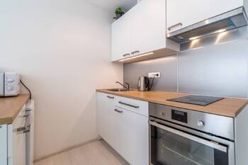 Pronájem bytu 1+kk v družstevním vlastnictví 35 m², Praha 9 - Střížkov
