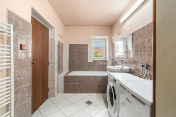 Prodej domu 174 m², Kozárovice