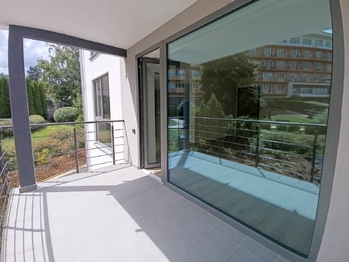 balkon - Pronájem bytu 3+kk v osobním vlastnictví 86 m², Bystřany