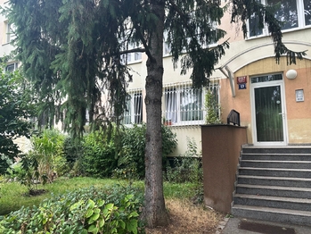 Prodej bytu 2+kk v osobním vlastnictví 41 m², Praha 10 - Strašnice