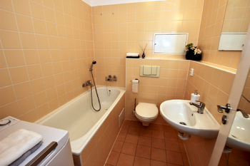 Pronájem bytu 1+kk v osobním vlastnictví 41 m², Praha 9 - Kbely