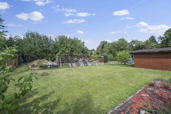 Prodej pozemku 338 m², Dvůr Králové nad Labem