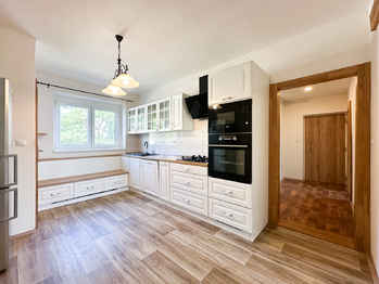 kuchyň - Prodej bytu 2+1 v osobním vlastnictví 75 m², Příbram