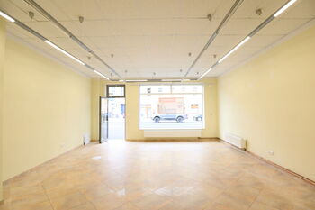 Pronájem obchodních prostor 75 m², Karlovy Vary