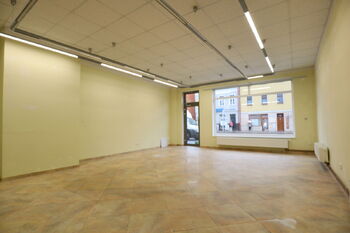 Pronájem obchodních prostor 75 m², Karlovy Vary