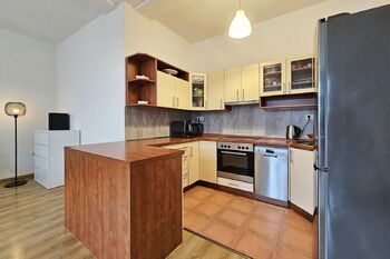 kuchyňský kout - Pronájem bytu 2+kk v osobním vlastnictví 60 m², Milovice
