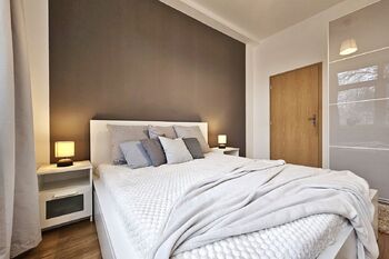 ložnice - Pronájem bytu 2+kk v osobním vlastnictví 60 m², Milovice