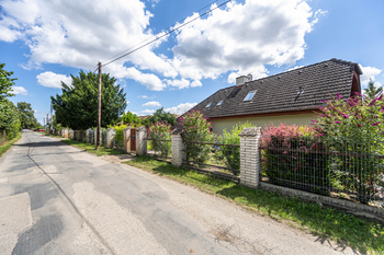 Prodej domu 247 m², Hlásná Třebaň