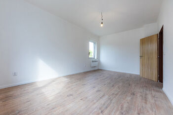 Pronájem bytu 1+1 v osobním vlastnictví 45 m², Jesenice