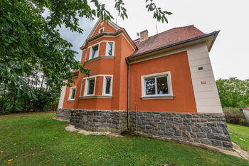 Pronájem bytu 1+1 v osobním vlastnictví 45 m², Jesenice