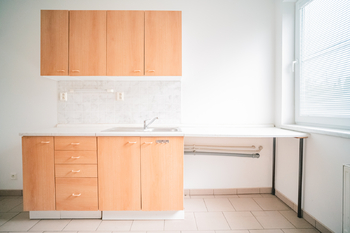 Pronájem skladovacích prostor 2725 m², Hradec Králové