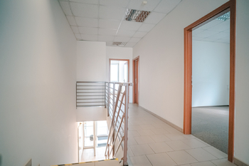 Pronájem skladovacích prostor 2725 m², Hradec Králové