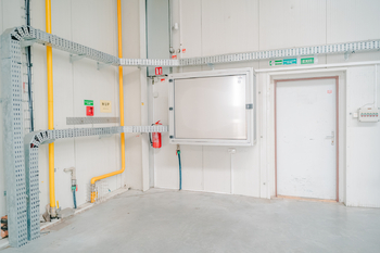 Pronájem skladovacích prostor 2725 m², Hradec Králové