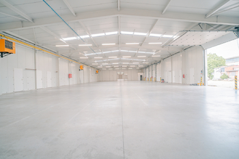 Pronájem skladovacích prostor 2725 m², Hradec Králové