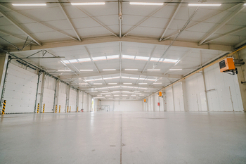 Pronájem skladovacích prostor 2725 m², Hradec Králové