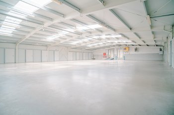 Pronájem skladovacích prostor 2725 m², Hradec Králové