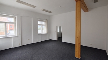 Pronájem kancelářských prostor 115 m², Děčín