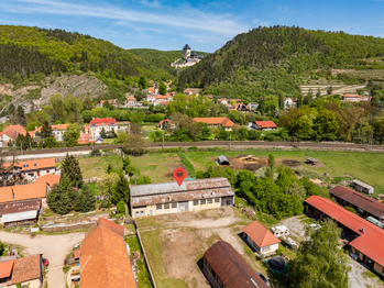 Prodej pozemku 1256 m², Karlštejn
