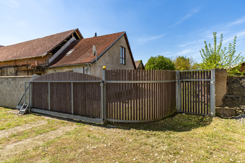 Prodej pozemku 1256 m², Karlštejn