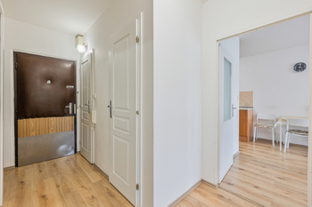 Chodba - Prodej bytu 2+kk v osobním vlastnictví 4 m², Praha 4 - Chodov