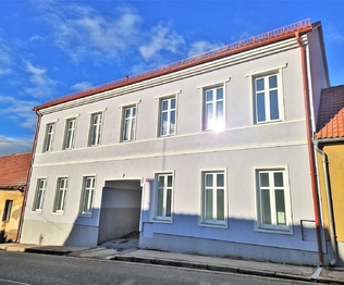 Pronájem bytu 2+1 v osobním vlastnictví 64 m², Lochovice