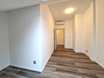 Pronájem bytu 2+1 v osobním vlastnictví 64 m², Lochovice