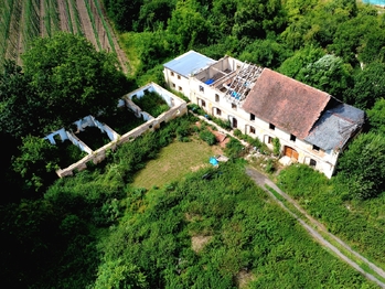 Prodej zemědělského objektu 300 m², Tuchořice