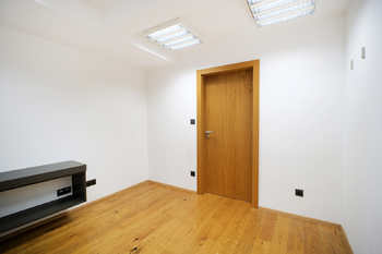 Pronájem kancelářských prostor 77 m², Ostrava
