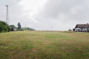 Prodej pozemku 3667 m², Horní Slivno