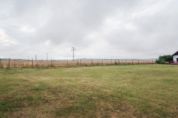 Prodej pozemku 3667 m², Horní Slivno