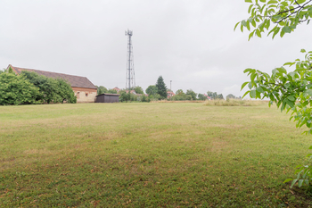 Prodej pozemku 3667 m², Horní Slivno