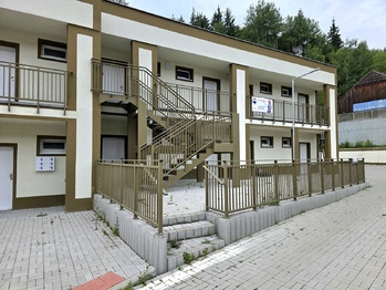 Prodej bytu 1+kk v osobním vlastnictví 28 m², Ostrov