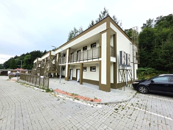 Prodej bytu 1+kk v osobním vlastnictví 28 m², Ostrov