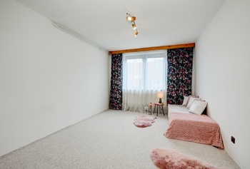 2 NP ložnice - Prodej domu 280 m², Brno