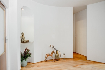 2 NP vstupní hala fato 5 - Prodej domu 280 m², Brno