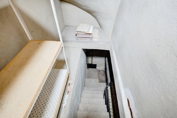 vstup sklep - Prodej domu 280 m², Brno
