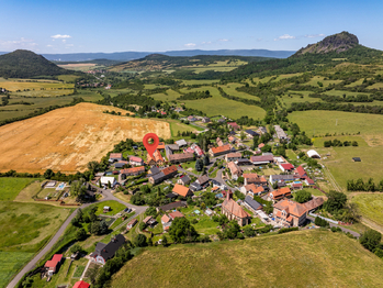 Situace v rámci vesnice - Prodej domu 174 m², Hrobčice
