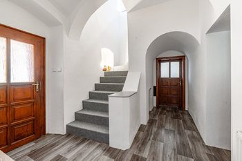 Chodba - Prodej domu 174 m², Hrobčice