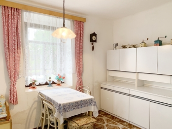 pokoj - kuchyň - Prodej domu 110 m², Hředle
