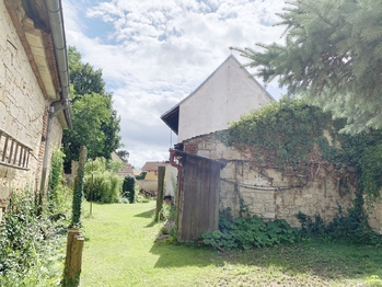 pohled ze zahrady - Prodej domu 110 m², Hředle