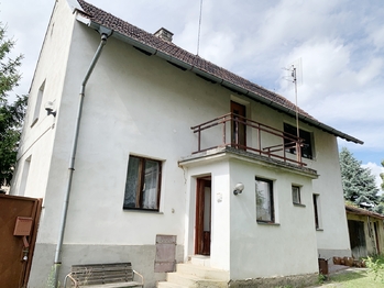pohled ze dvora - Prodej domu 110 m², Hředle