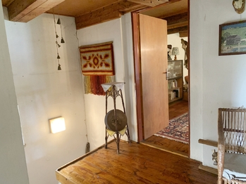 chodba v patře - Prodej domu 110 m², Hředle