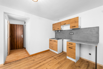 Prodej domu 93 m², Dolní Bukovsko