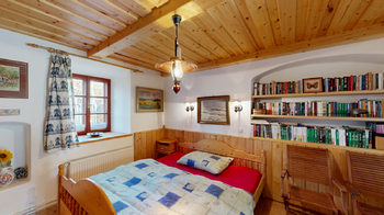 ložnice č.1 v přízemí - Prodej domu 220 m², Studená