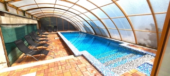 venkovní krytý bazén - Prodej ubytovacího zařízení 1364 m², Kunžak